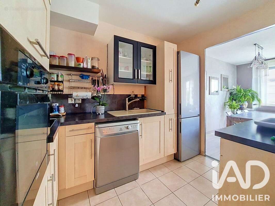 Photo 6 - Appartement à CRECY-LA-CHAPELLE