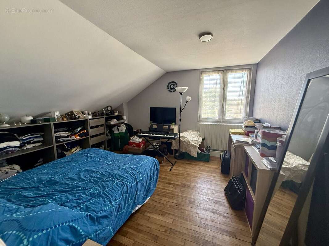 Maison 156 m² à Fleury-Les-Aubrais  - photo 9