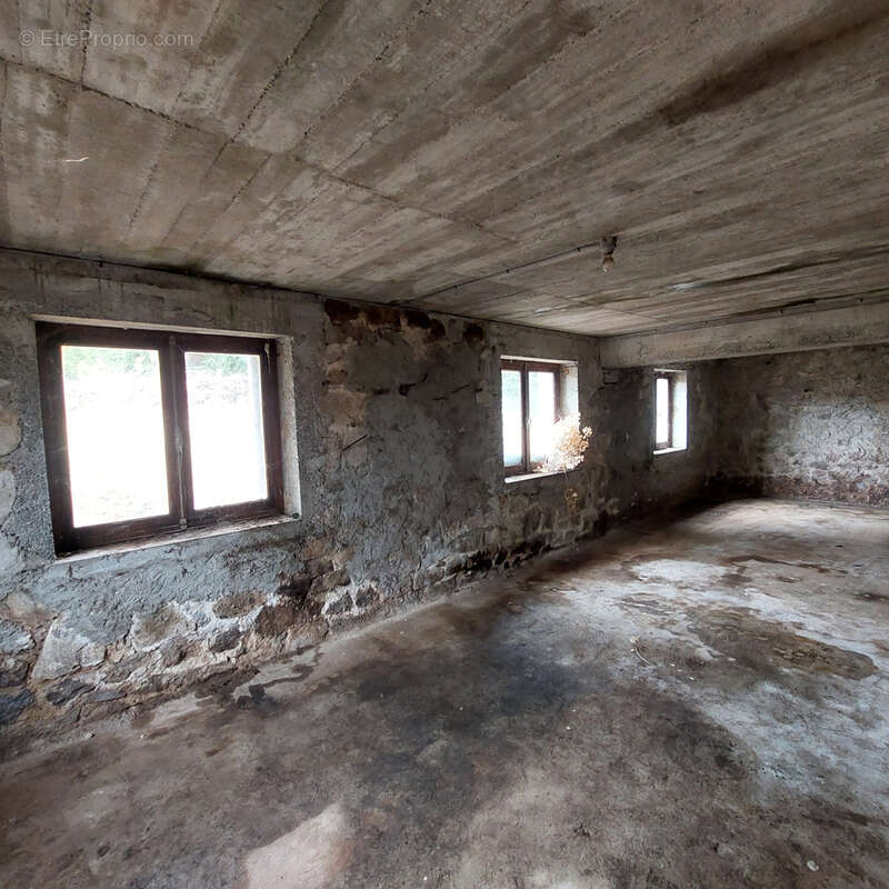 Maison à SAINT-AGREVE