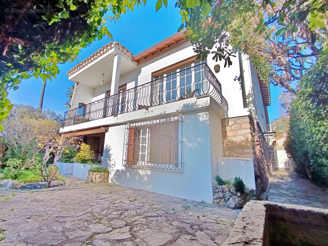 Maison à HYERES