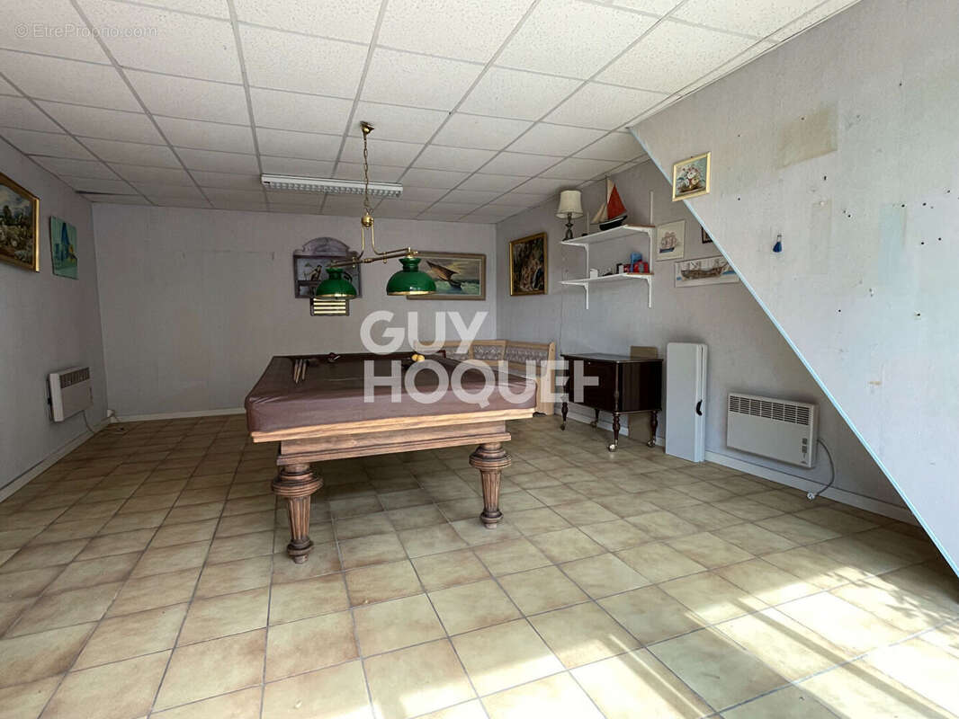 Maison 217 m² à Croth  - photo 12