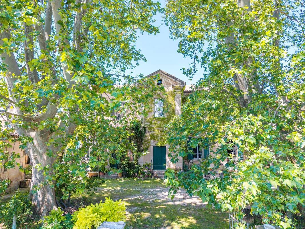 Maison à L'ISLE-SUR-LA-SORGUE