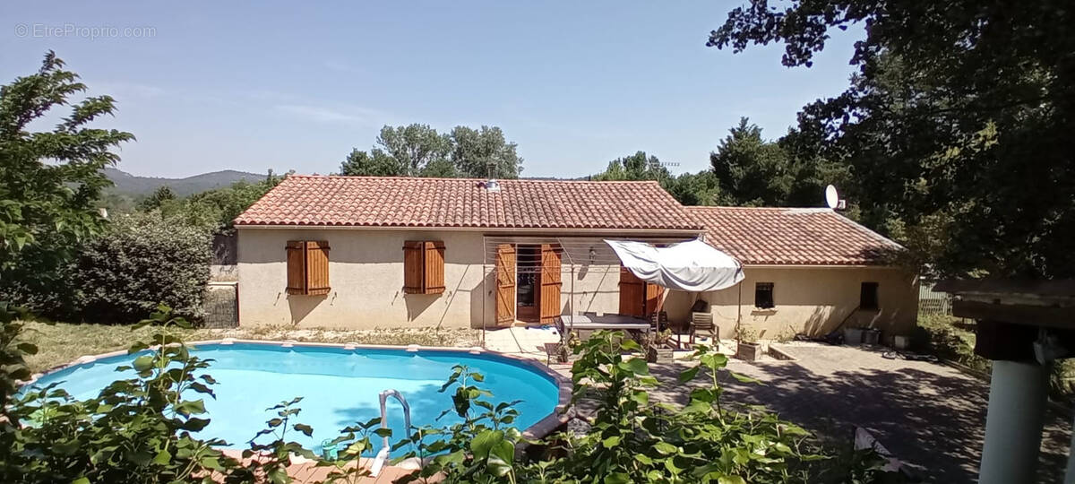 Maison à MAZAUGUES