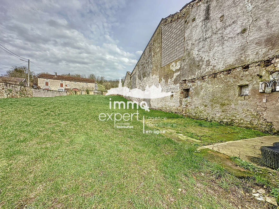 À la recherche d'un cadre de vie paisible à la campagne sans vous éloigner des commodités ? - photo 23