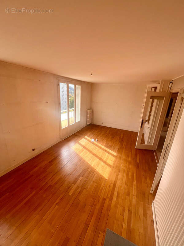 Appartement à GIERES