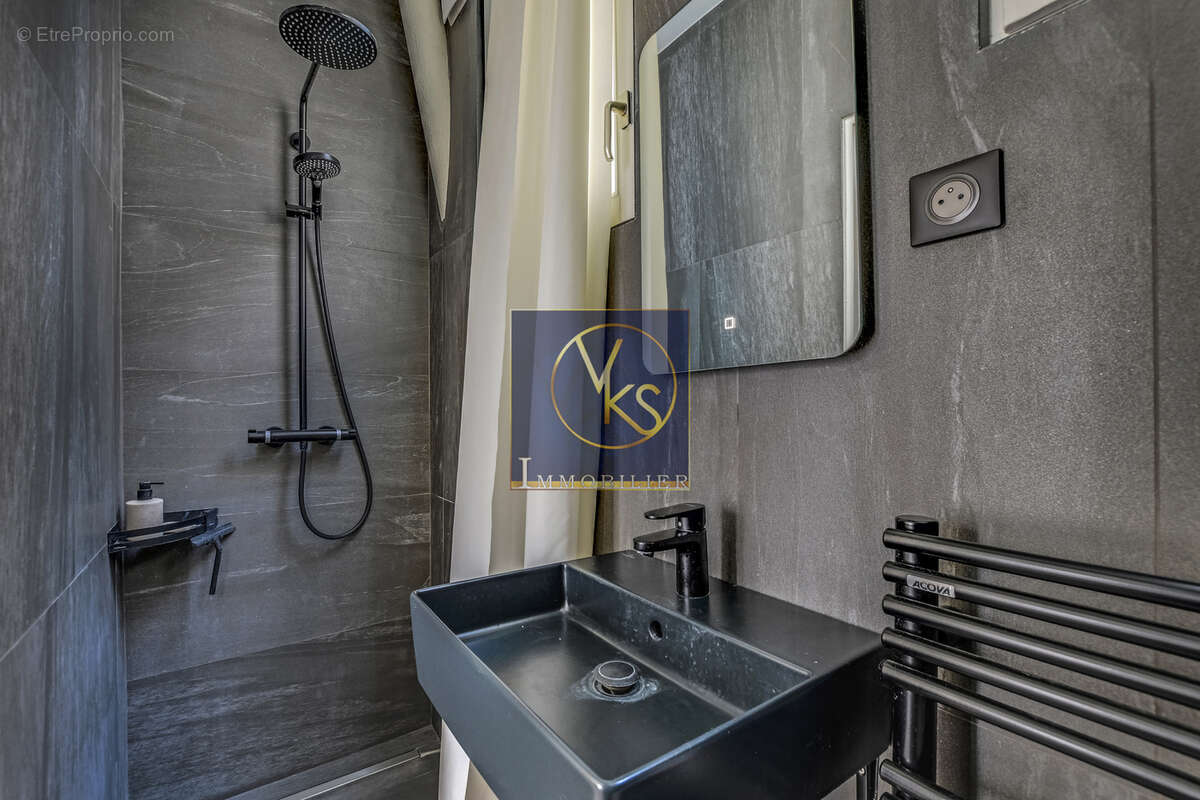 Appartement à PARIS-9E
