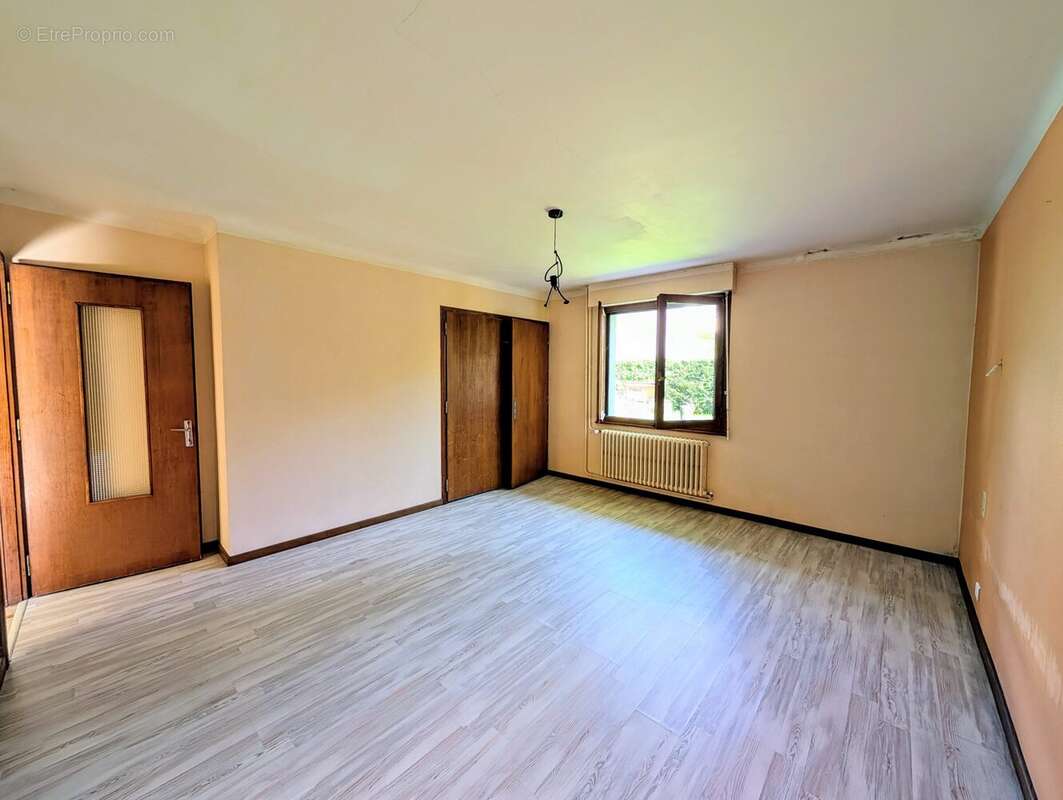 chambre 3 - Appartement à THYEZ