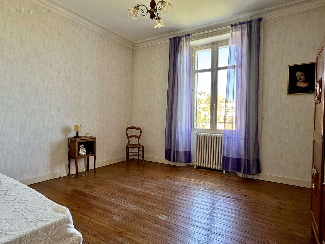 Maison à INDRE