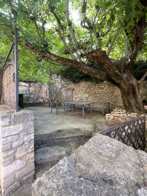 Maison à LE BARROUX