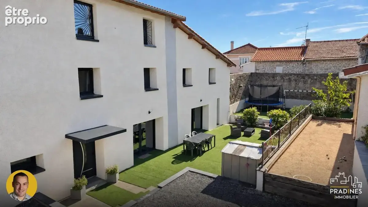 ? soucieu-en-jarrest : maison familiale rénovée de 221 m² - photo 24