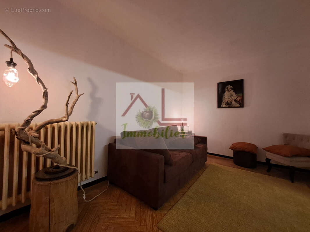Appartement à VILLEFORT