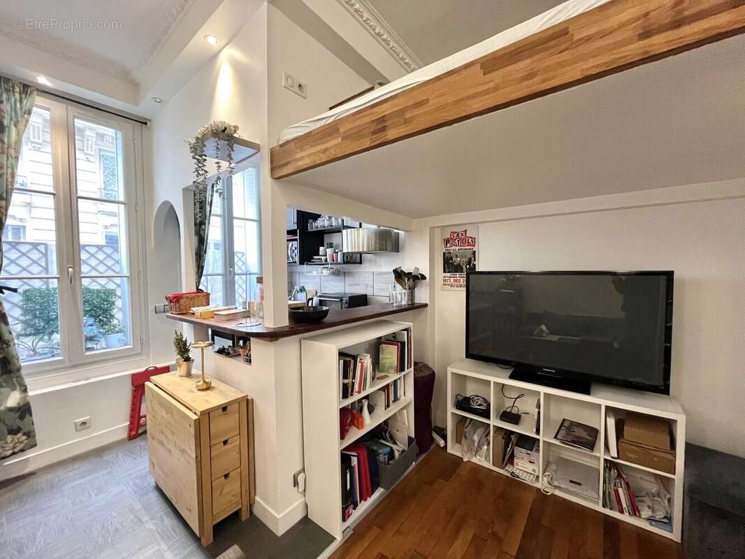 Appartement à PARIS-15E