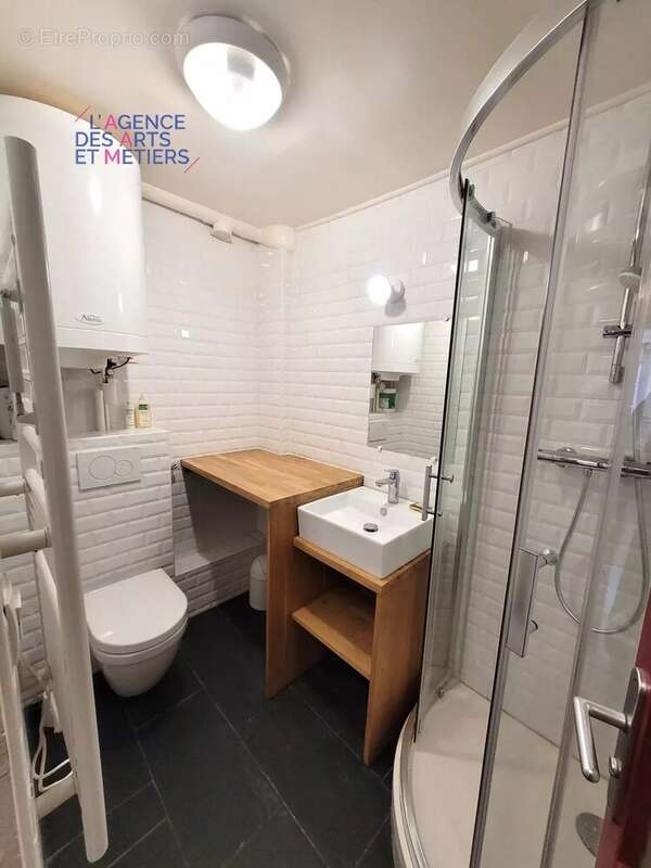 Appartement à PARIS-3E
