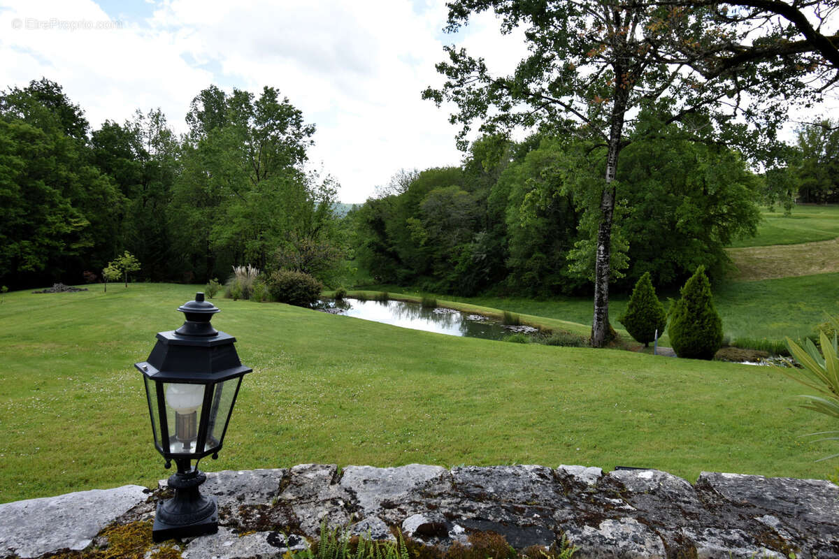 Maison à PUY-L'EVEQUE