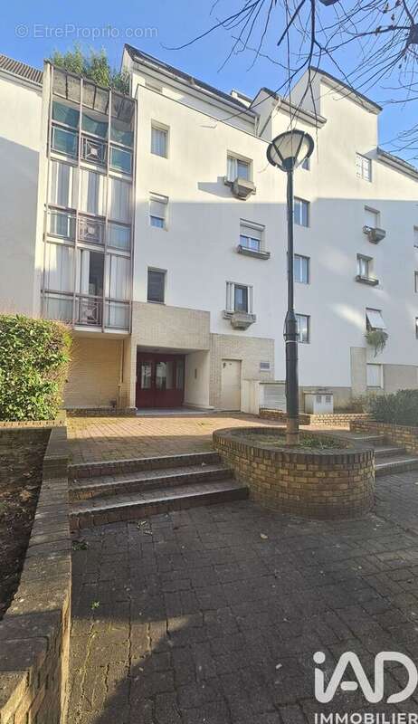 Photo 2 - Appartement à EPINAY-SUR-SEINE