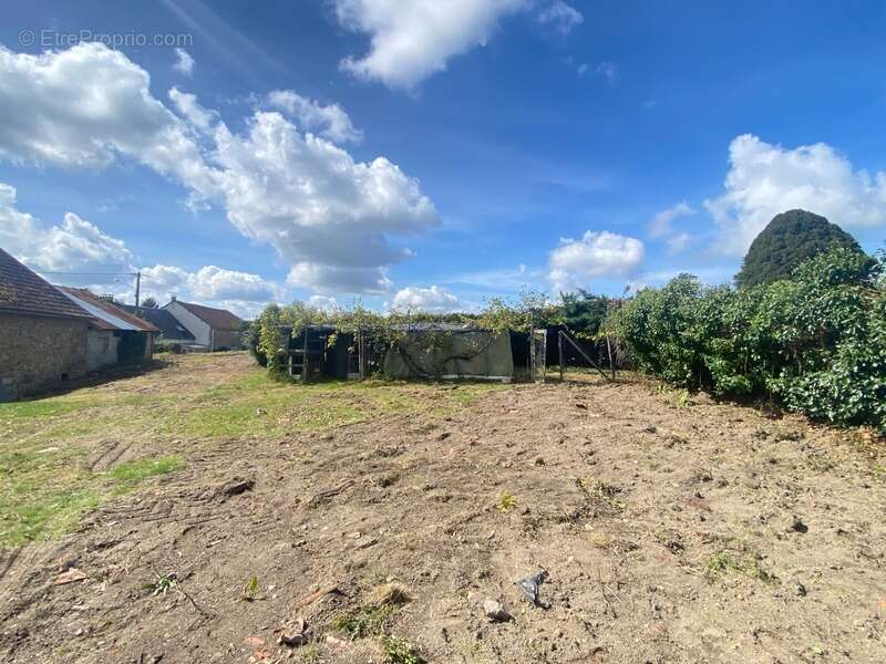 Maison à BUSSIERE-DUNOISE