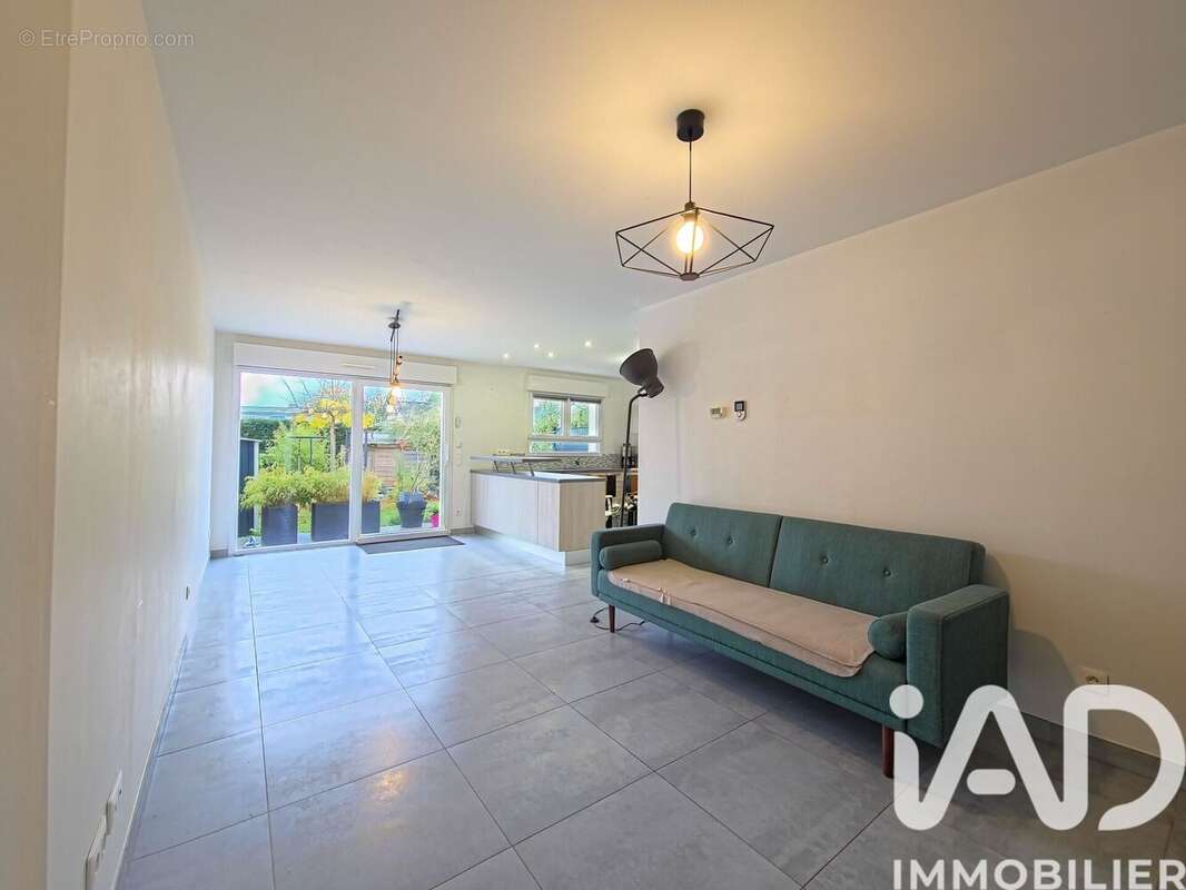 Photo 2 - Maison à MONTIGNY-LES-METZ