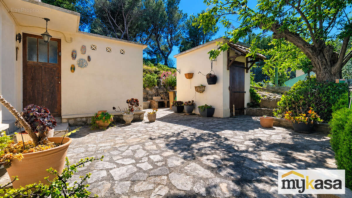 Maison à MARTIGUES