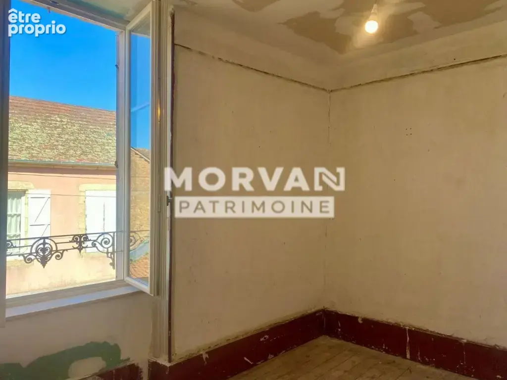 Centre bourg - maison de famille 153 m2 - cour et garage 151000 € - photo 12