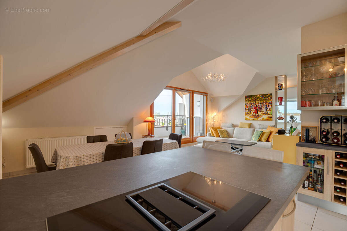 Appartement à DOUVAINE