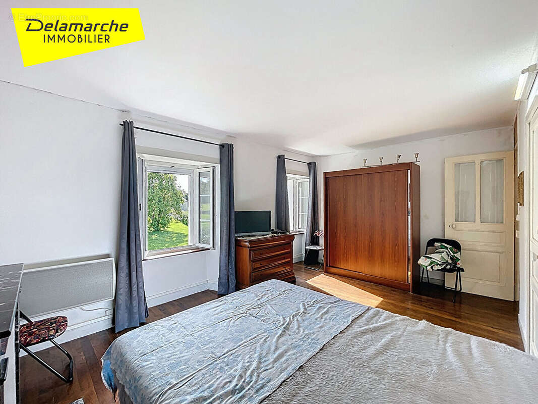 Maison à SAINT-DENIS-LE-VETU