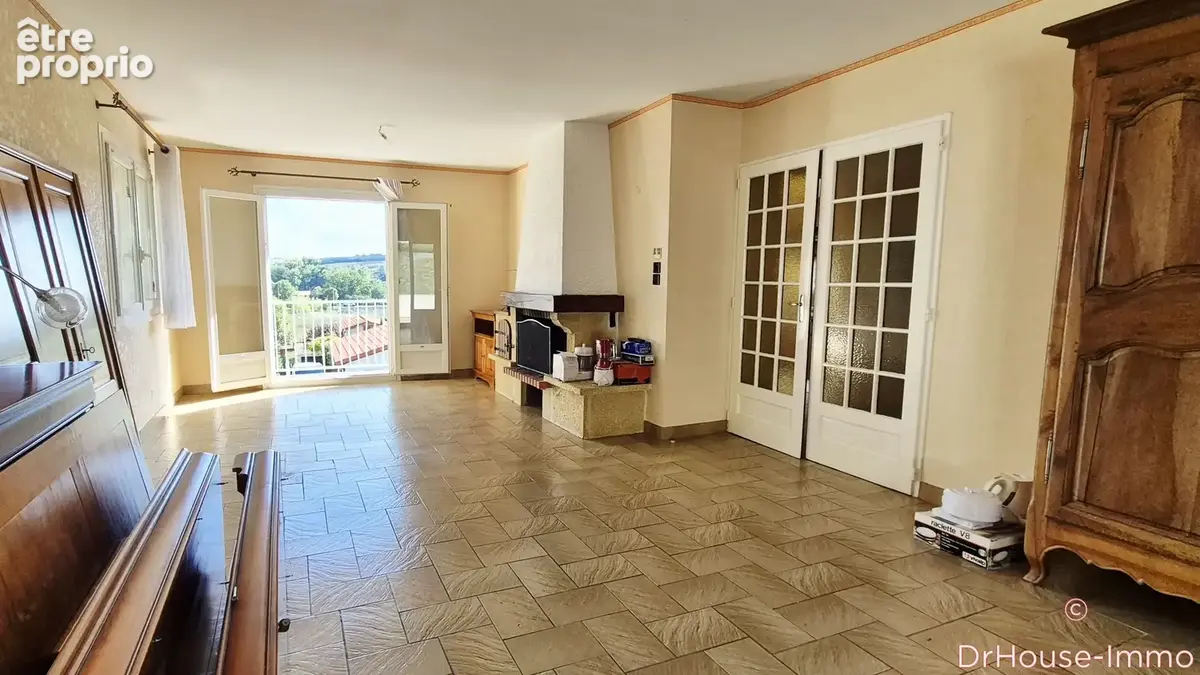 Maison 6 pièces 113 m² à vendre à Le Breuil-Sur-Couze (63340) - photo 3