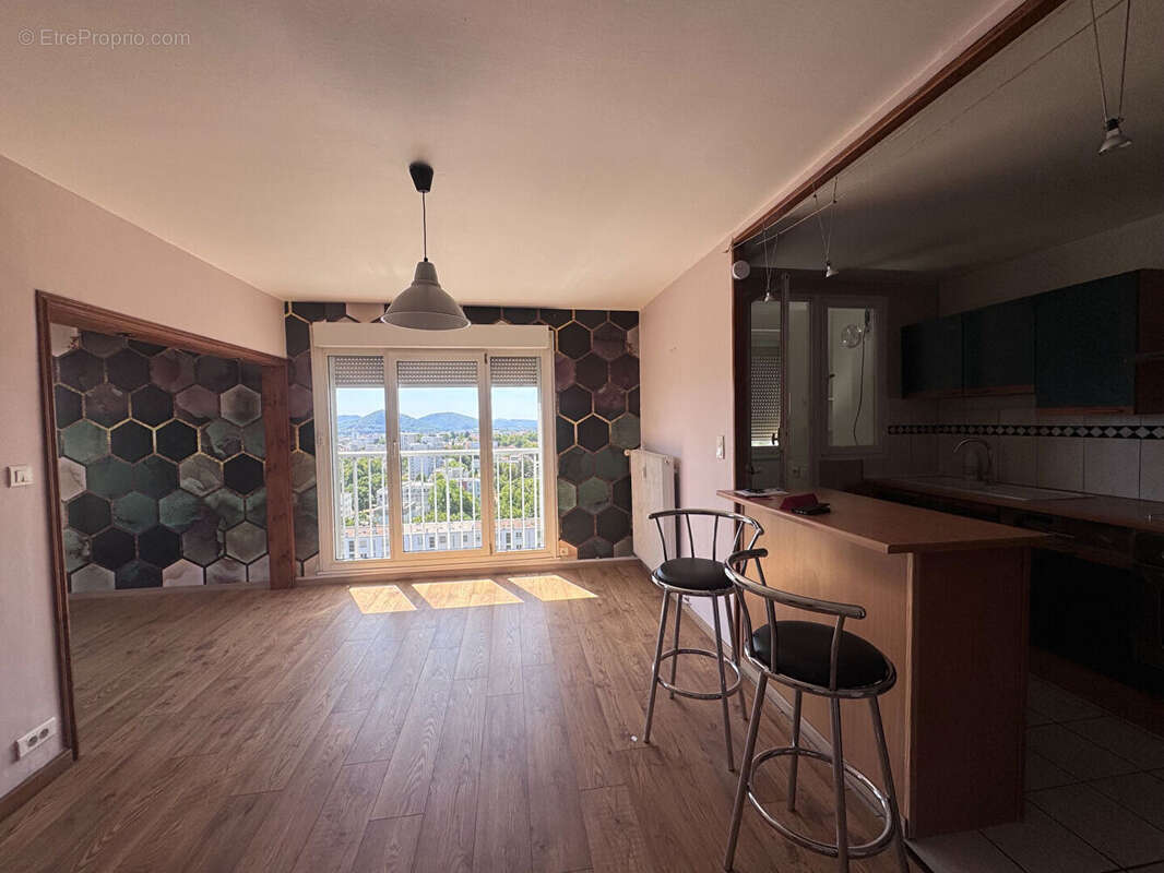 Appartement 4 pièces à vendre au 12ème étage à Besançon - Réf. 5982 - photo 9