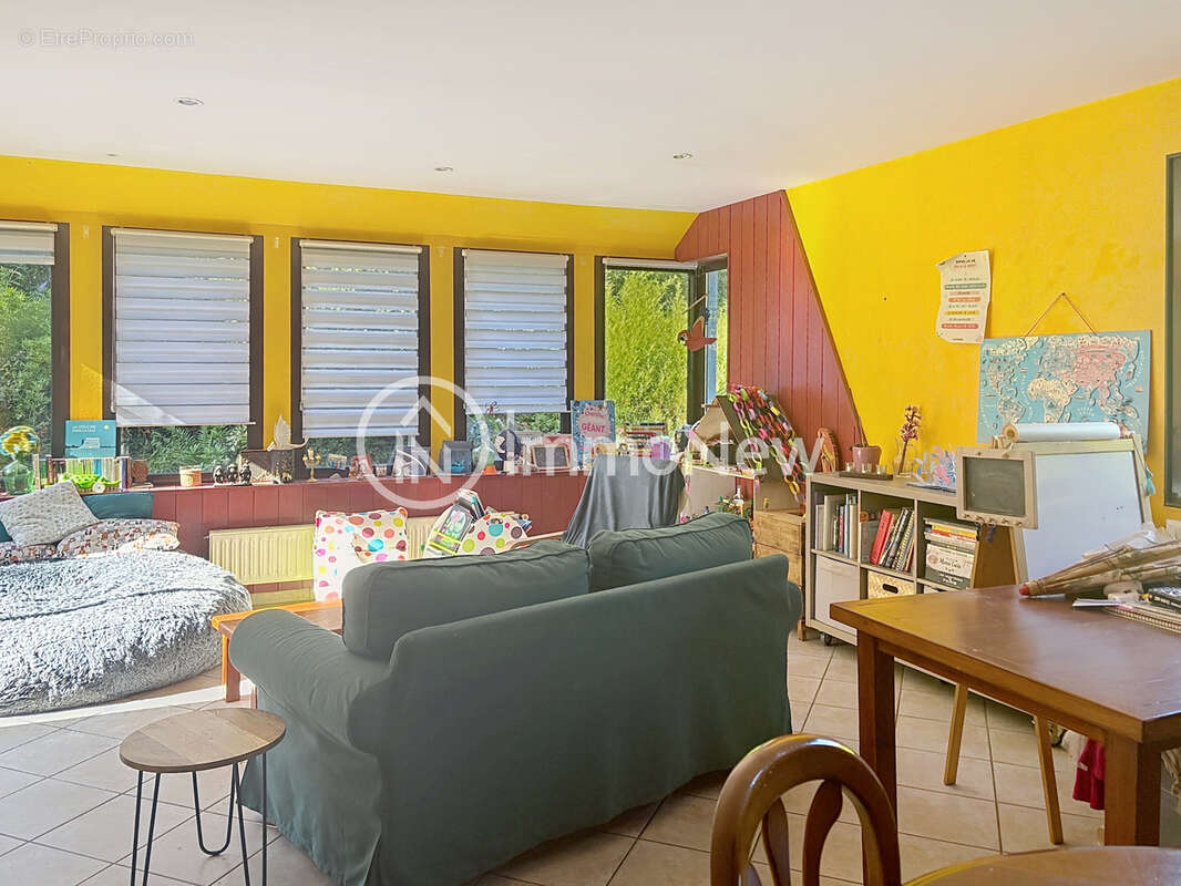 Belle maison 122 m2 au calme sans vis a vis avec piscine sur terrain 1880 m2 - photo 4