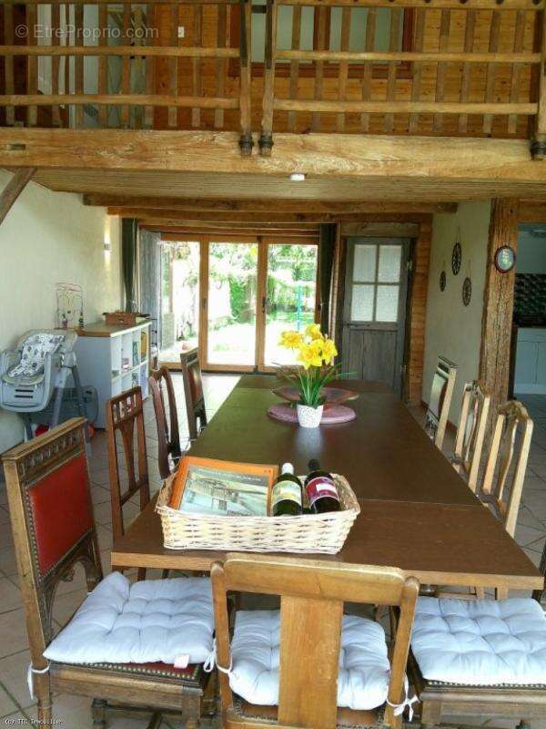 Maison à CHEF-BOUTONNE