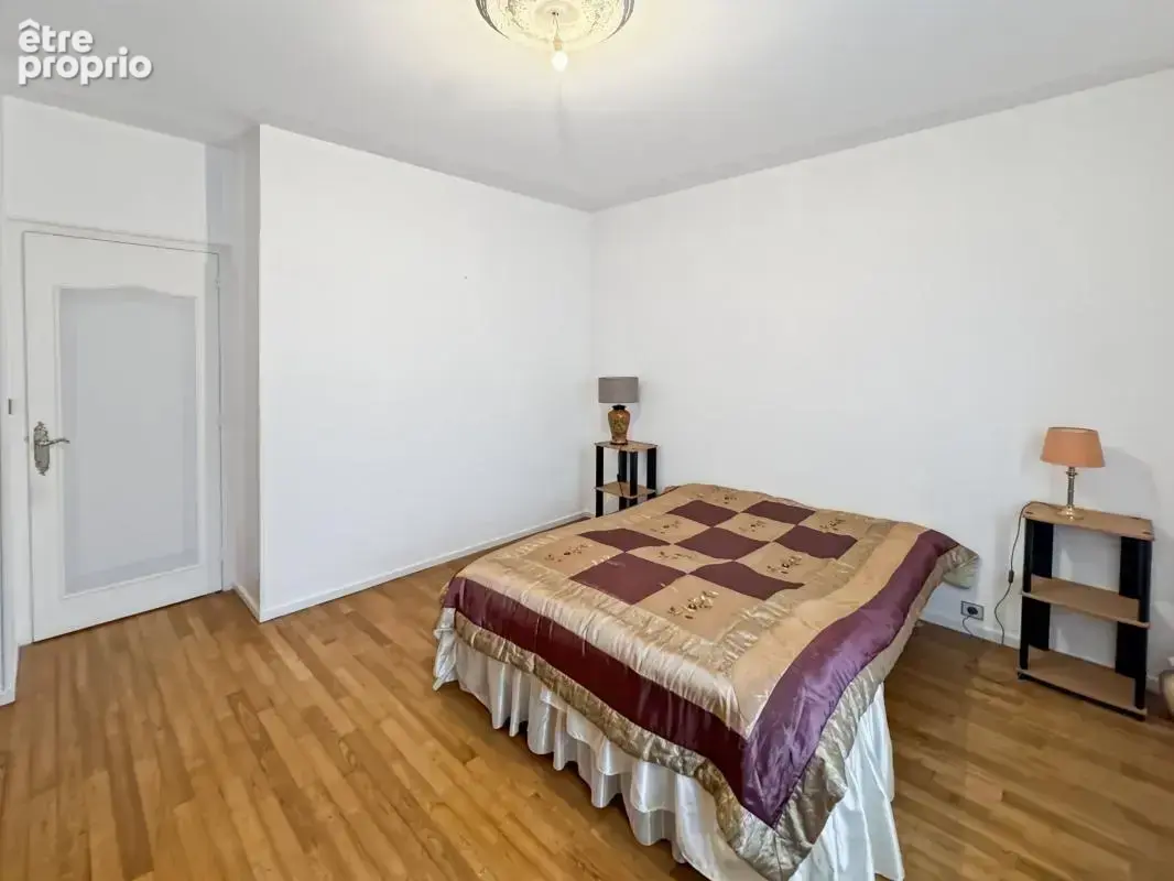 Appartement T4 lumineux 89 m² – Centre de Périgueux – Loggia – Ascenseur - photo 6