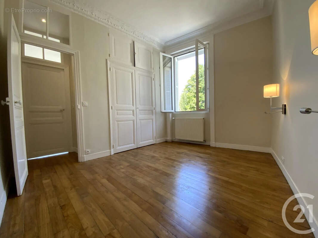 Appartement 80 m² à Dinard  - photo 8
