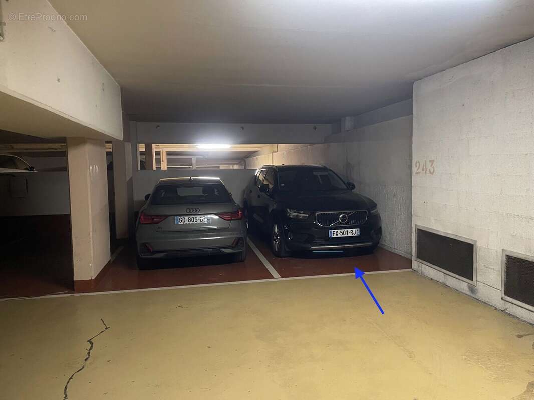 Parking à LEVALLOIS-PERRET