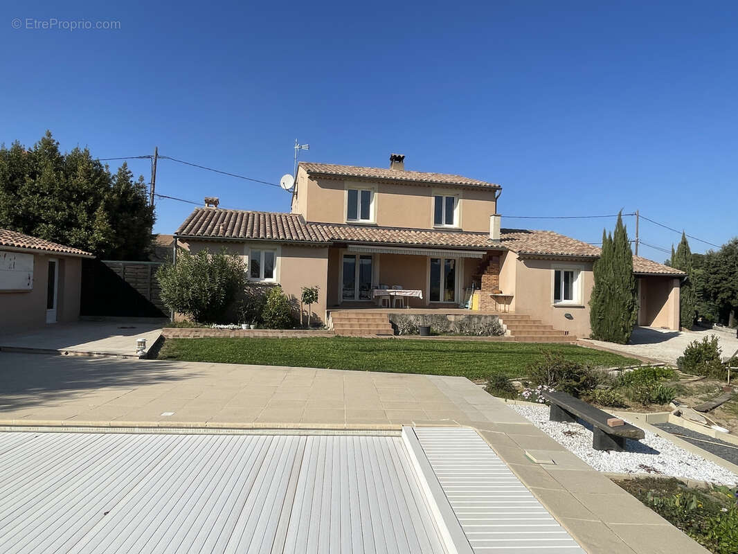 Maison à VAISON-LA-ROMAINE
