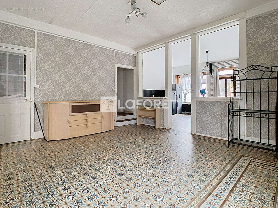 Maison à VILLE-SUR-TOURBE