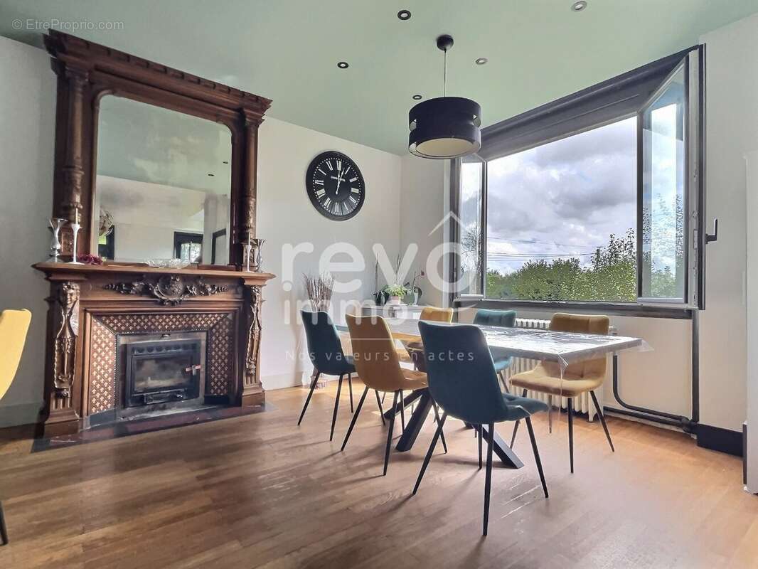 Maison à SAINT-DIDIER-SUR-CHALARONNE