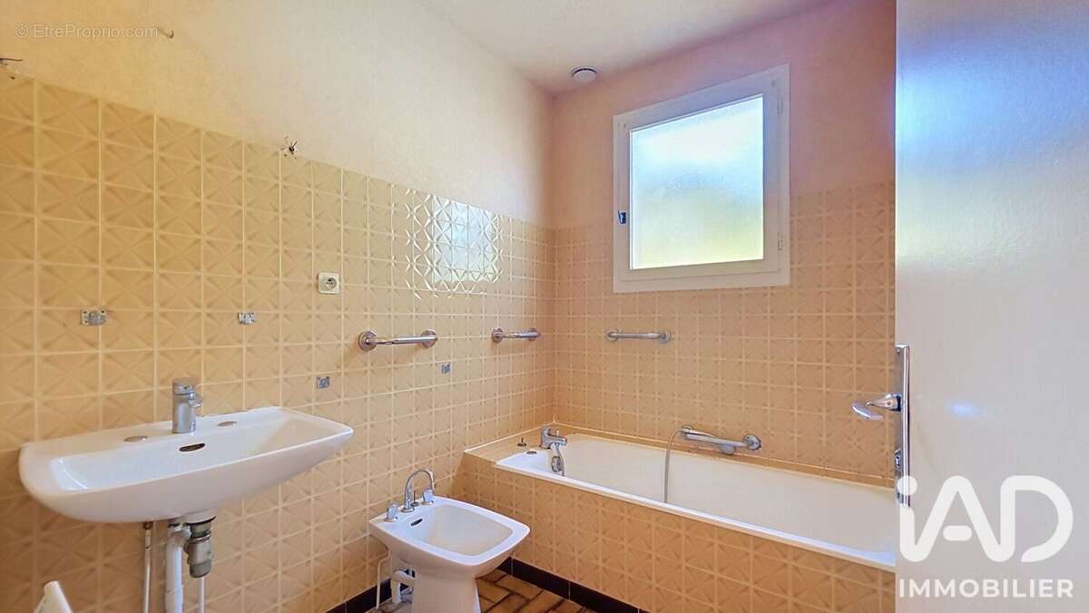 Photo 7 - Maison à YZEURE