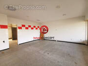 Commerce à LAUDUN-L&#039;ARDOISE