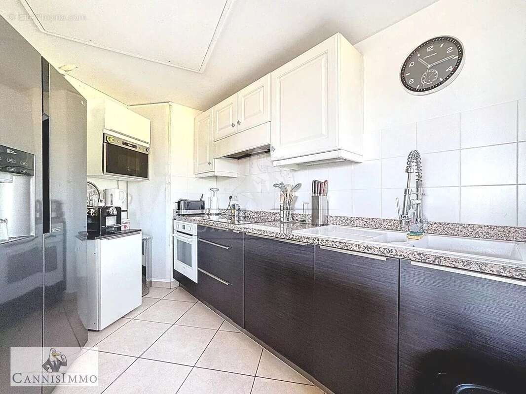 Appartement à MANDELIEU-LA-NAPOULE