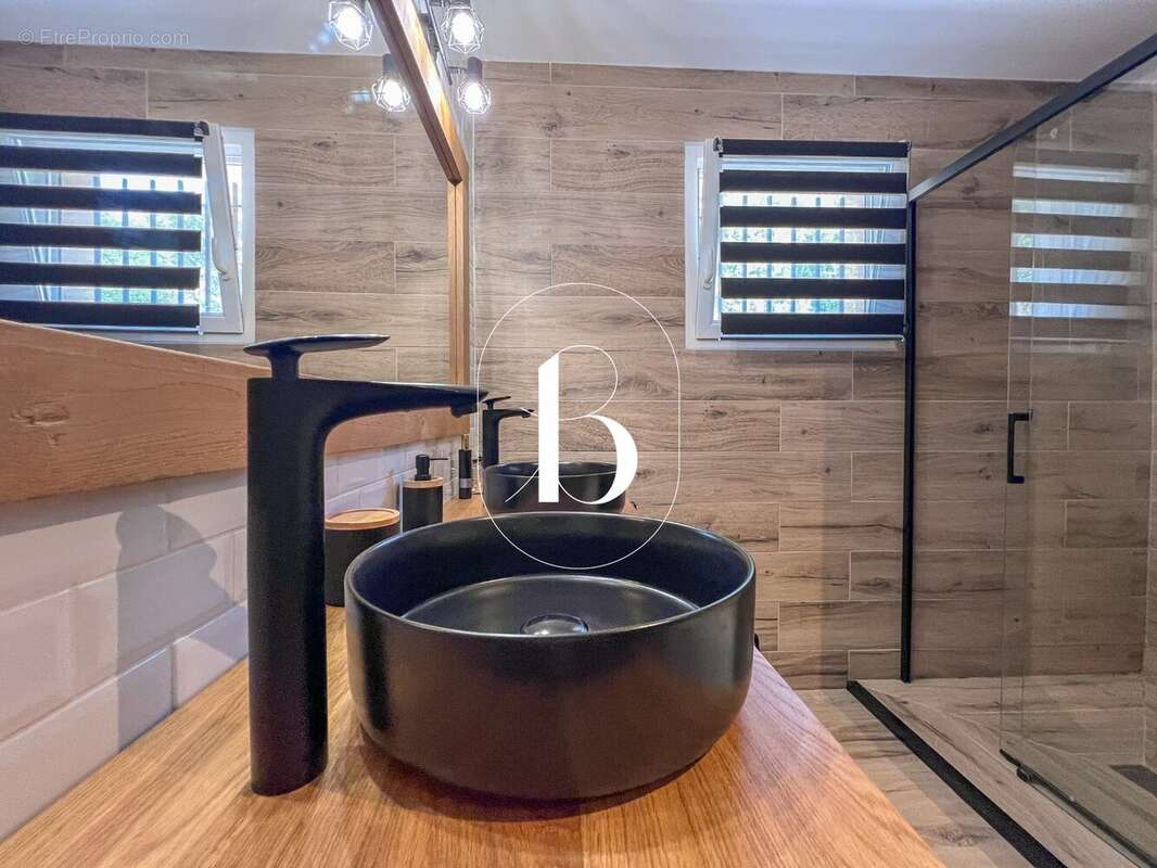 Maison 120 m² à Saint-Ambroix  - photo 29