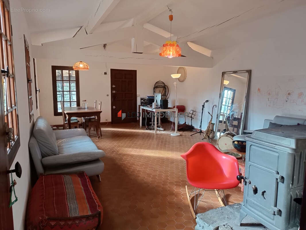 Maison à MONTFERRER