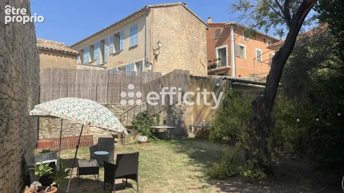 Maison 110 m² à Rustrel  - photo 2