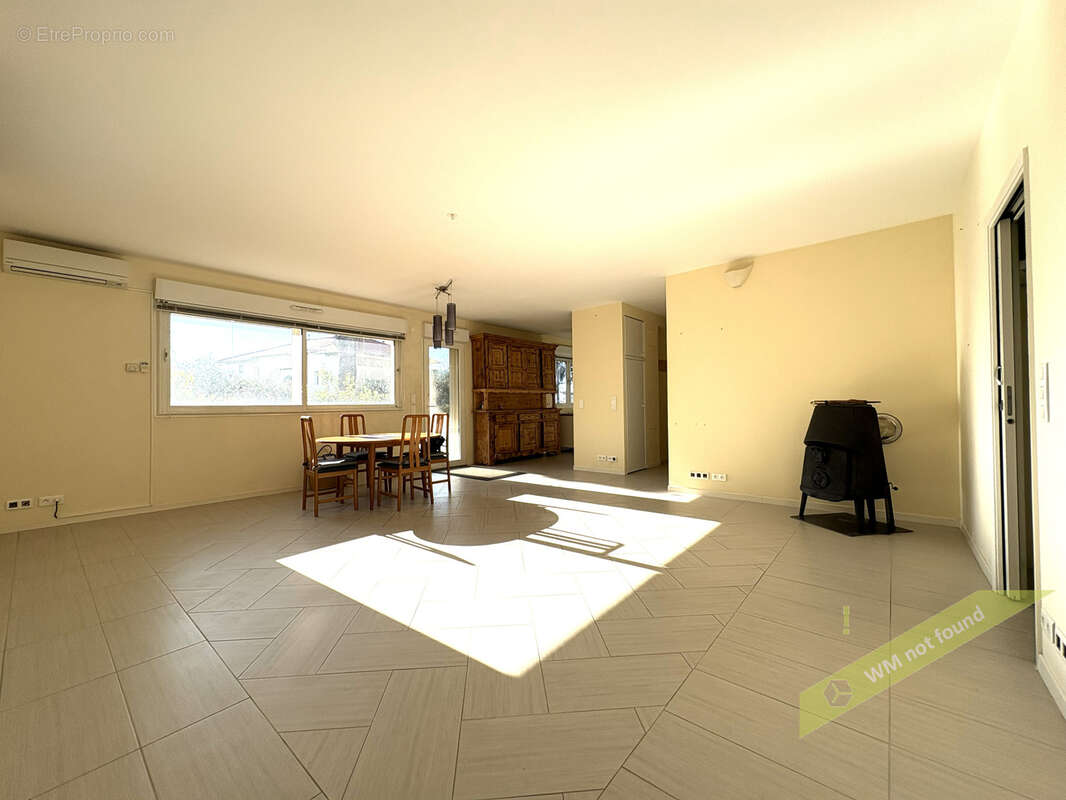 NICE / CIMIEZ Villebois-Mareuil - Maison récente de 161 m2 hab avec ascenseur et stationnements, divisée en 3 - photo 11