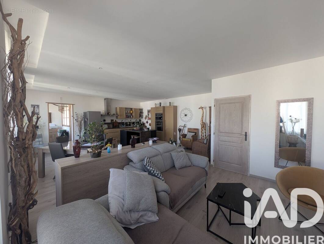 Photo 1 - Maison à OYONNAX