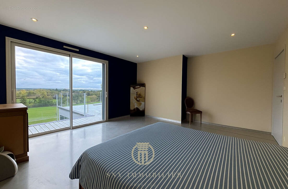 Maison à PARAY-LE-MONIAL