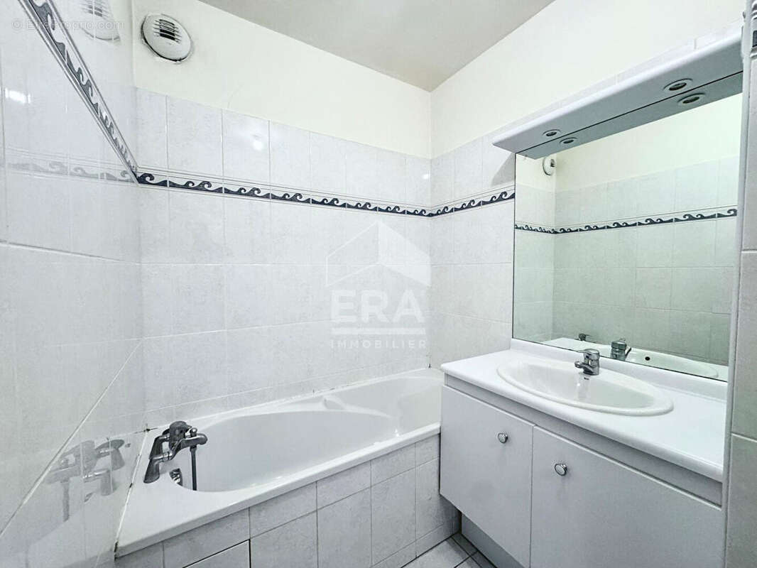 Appartement à EMERAINVILLE