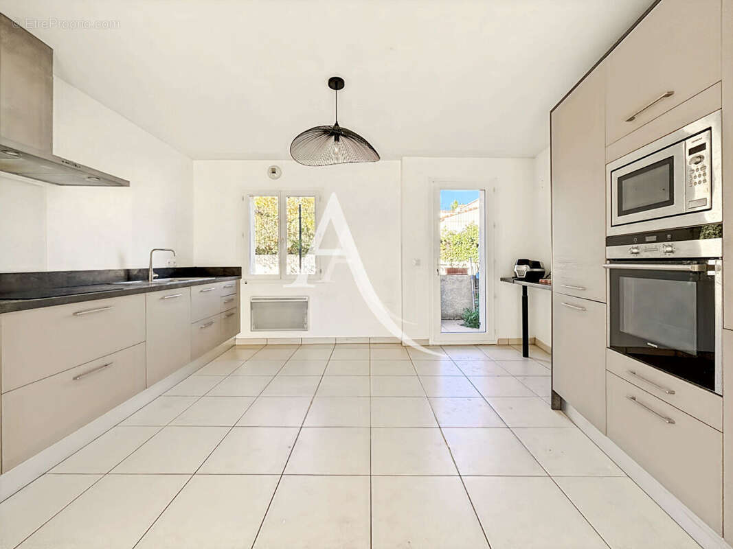 Appartement à MARSEILLE-13E