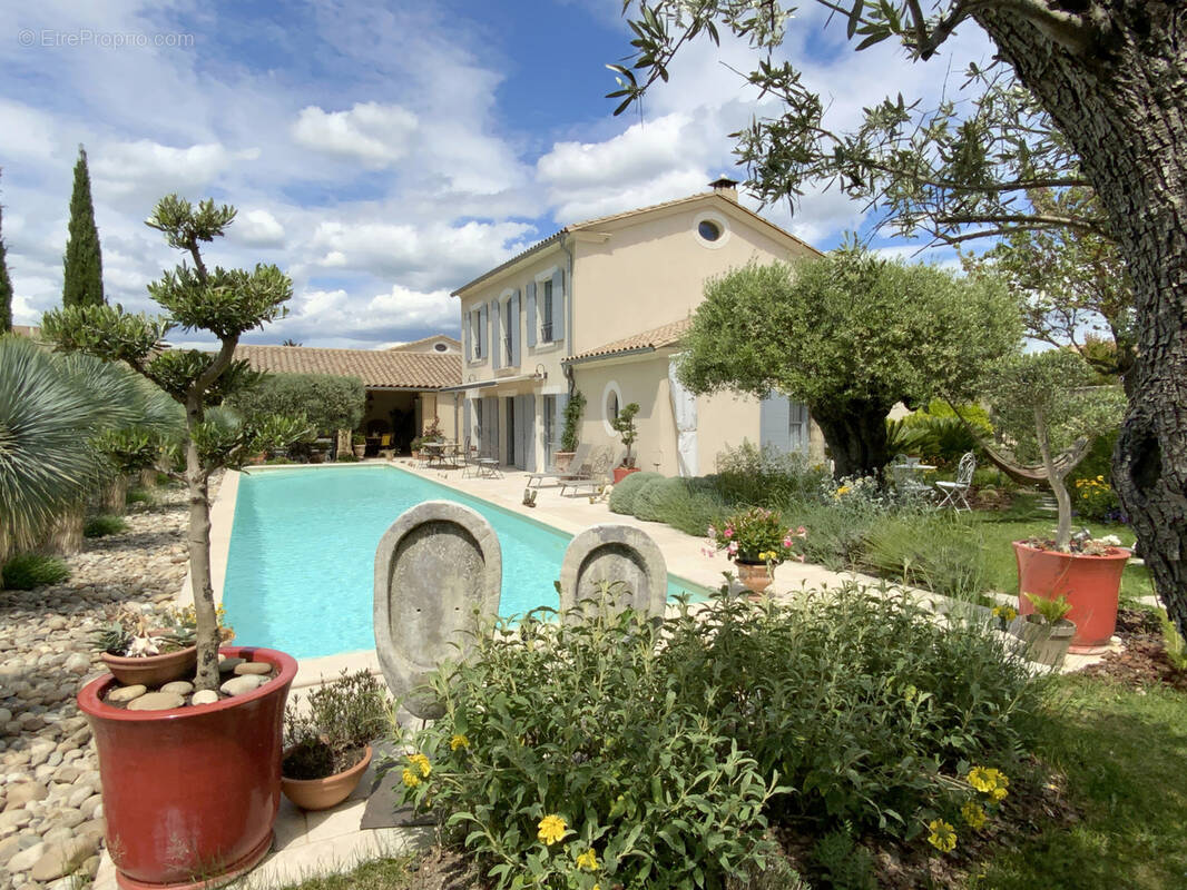 Maison à UZES