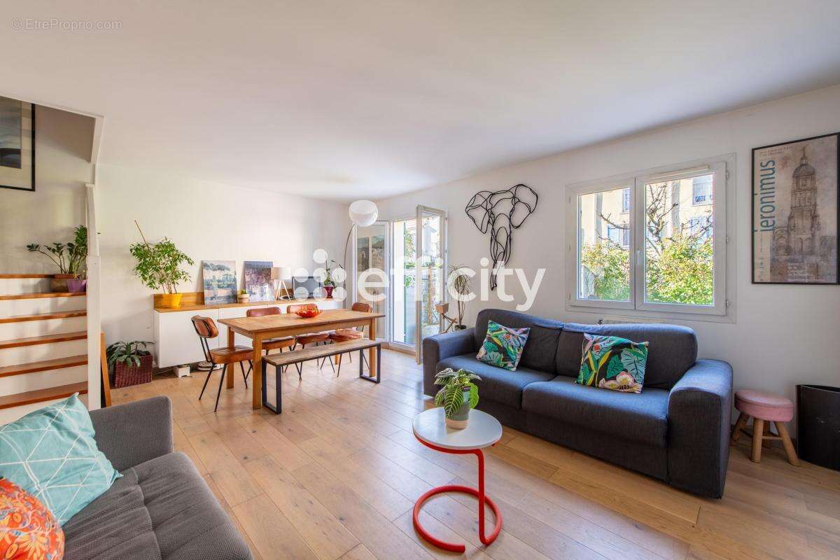 Maison à ASNIERES-SUR-SEINE