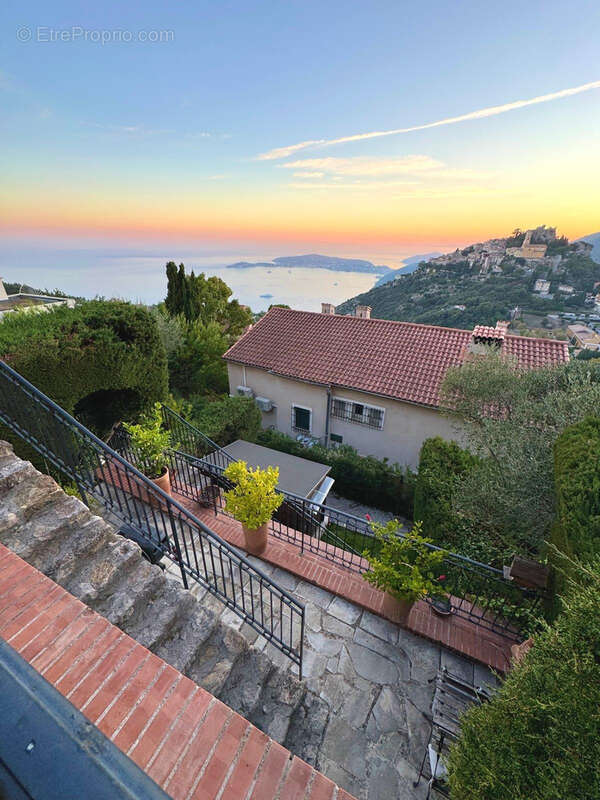 Appartement à EZE