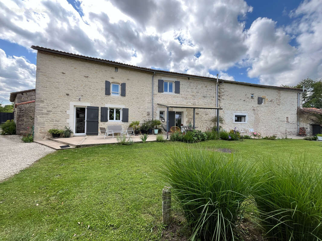 Maison à MANSLE